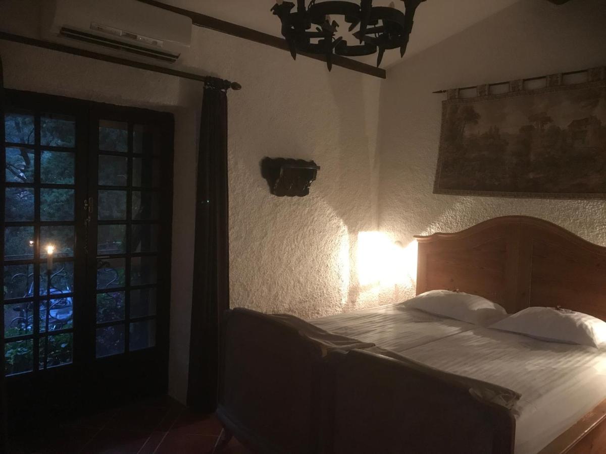 L'Abri La Vall Sorède Extérieur photo